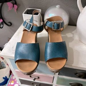 Kork ease blue & tan platform w/ ankle strap